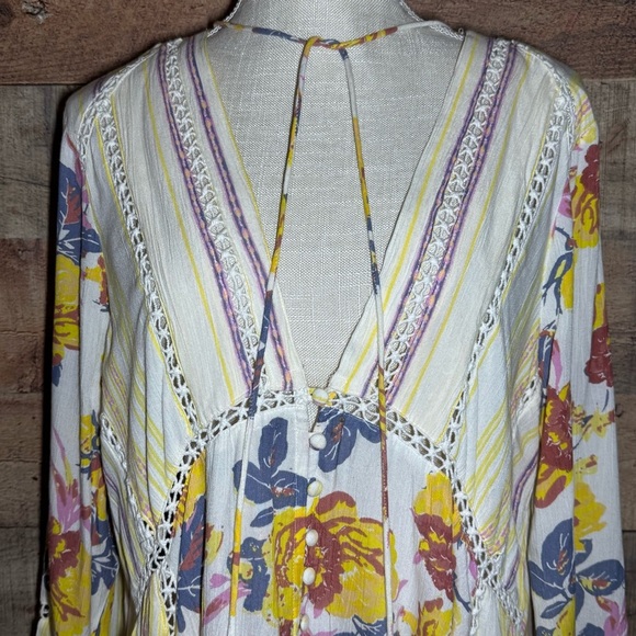 Free People Lovestoned Floral Tunic size Small Crochet Button Down Tassels *read - Picture 6 of 13